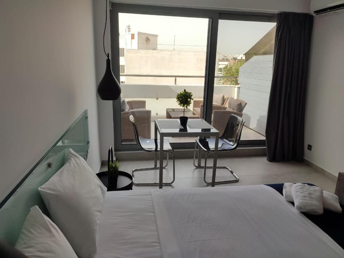 Amazing Apartments @ Aiolou Str. Атина Екстериор снимка