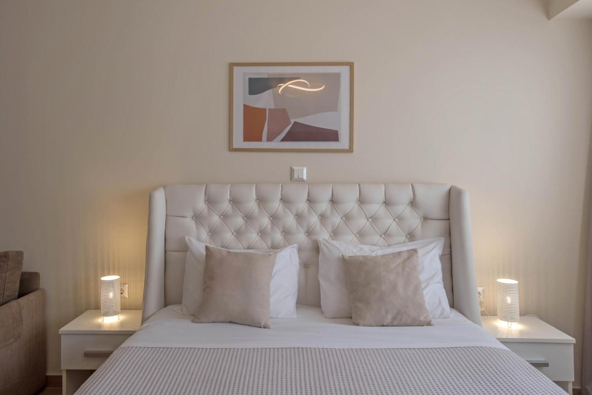Amazing Apartments @ Aiolou Str. Атина Екстериор снимка