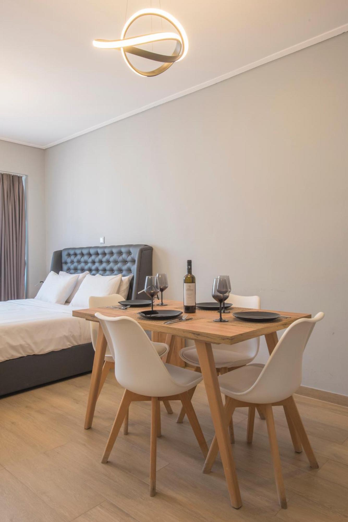 Amazing Apartments @ Aiolou Str. Атина Екстериор снимка